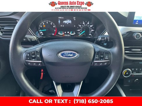 Used 2020 Ford Escape SE image 17