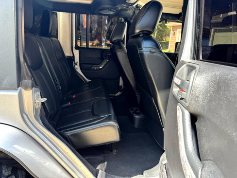 Used 2013 Jeep Wrangler Unlimited Sahara w/ Dual Top Group image 20