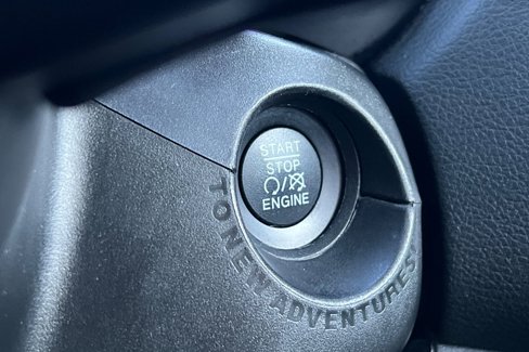 Used 2018 Jeep Renegade Altitude w/ UConnect 8.4 Nav Group image 20