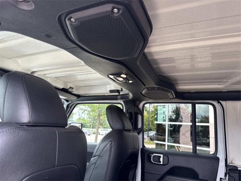 Used 2021 Jeep Wrangler Unlimited Sahara image 20