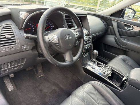 Used 2010 INFINITI FX35 AWD w/ Navigation Pkg image 12