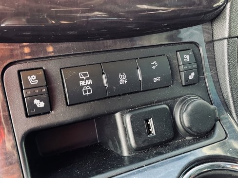 Used 2017 Buick Enclave Premium image 17