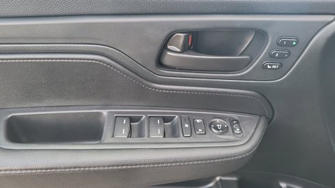 Used 2023 Honda Odyssey Sport image 17