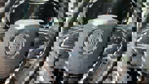 Used 2022 Jeep Grand Cherokee Laredo X image 11