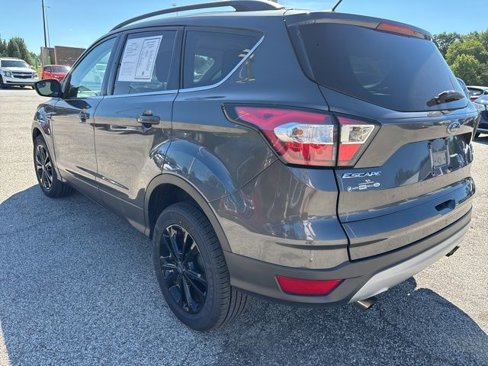 Used 2018 Ford Escape SE image 7