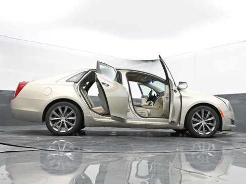 Used 2013 Cadillac XTS Luxury image 54