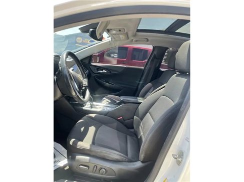 Used 2018 Chevrolet Malibu LT image 8