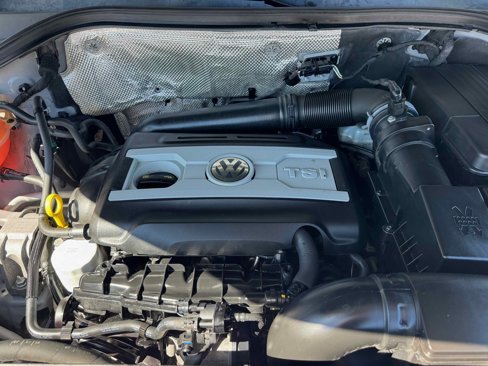 Used 2016 Volkswagen Tiguan R-Line image 33