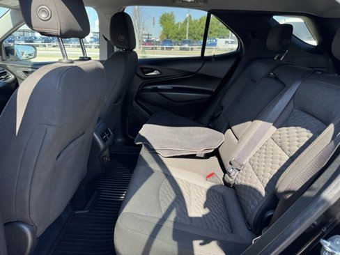 Used 2020 Chevrolet Equinox LT w/ Driver Convenience Package image 12