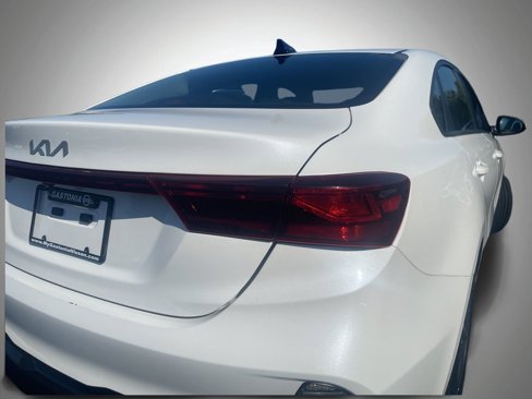 Used 2023 Kia Forte LXS image 12