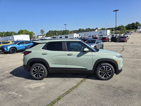 New 2026 Chevrolet TrailBlazer LT w/ Driver Confidence Package image 2