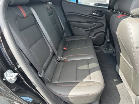 New 2026 Chevrolet Trax RS w/ Sunroof Package image 31