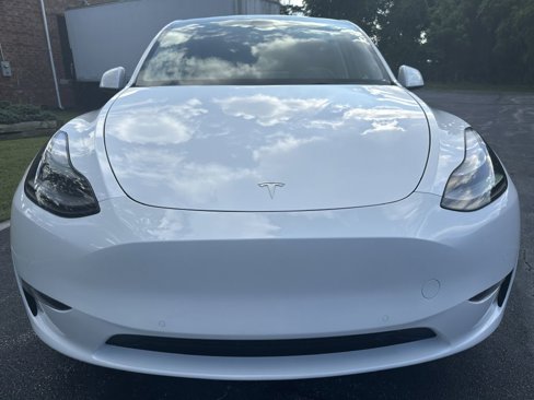 Used 2022 Tesla Model Y Performance image 11