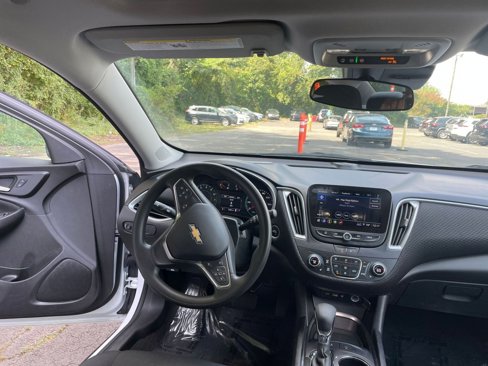 Used 2024 Chevrolet Malibu LT image 30