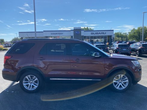 Used 2018 Ford Explorer XLT w/ Equipment Group 202A image 1