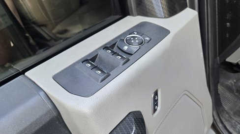 Used 2017 Ford F250 XL w/ STX Appearance Package image 31