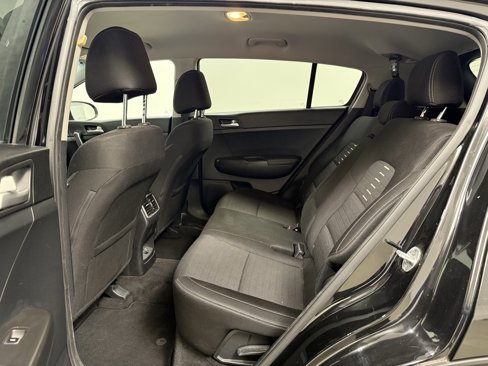 Used 2018 Kia Sportage LX image 15