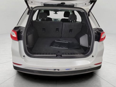 Used 2018 Chevrolet Equinox LT image 8