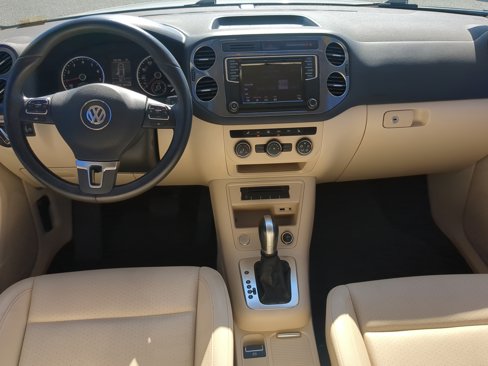 Used 2017 Volkswagen Tiguan S image 21