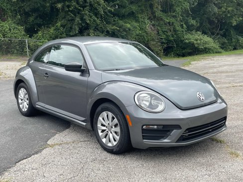 Used 2017 Volkswagen Beetle 1.8T S image 7