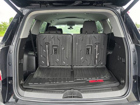 Used 2022 GMC Acadia SLE w/ Driver Convenience Package image 17