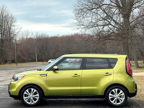 Used 2015 Kia Soul + image 9