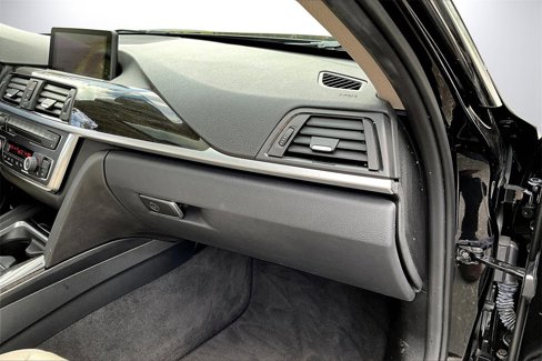 Used 2015 BMW 328i Sedan w/ Premium Package image 19