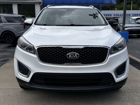Used 2017 Kia Sorento LX w/ LX Convenience Package image 29