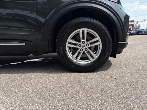 Certified 2022 Ford Explorer XLT w/ Equipment Group 202A image 45