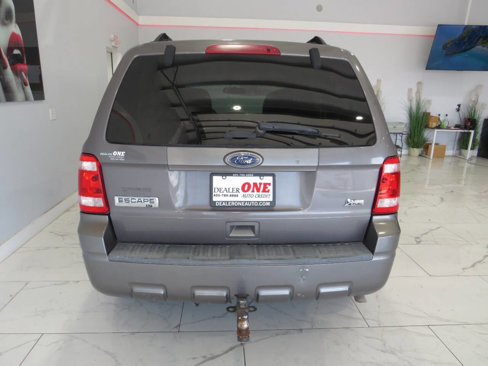 Used 2011 Ford Escape XLT w/ 202A Rapid Spec Order Code image 5