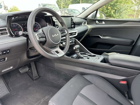 Used 2022 Kia K5 LXS image 32