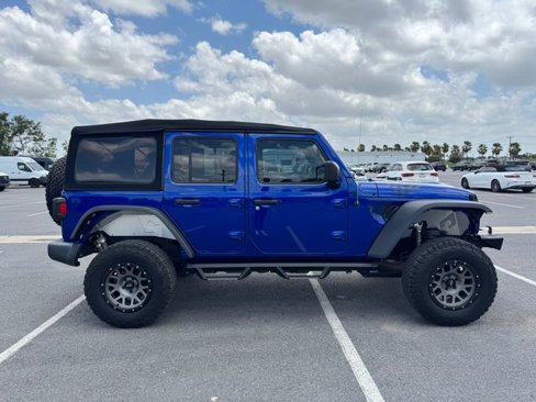 Used 2018 Jeep Wrangler Unlimited Sport S image 14