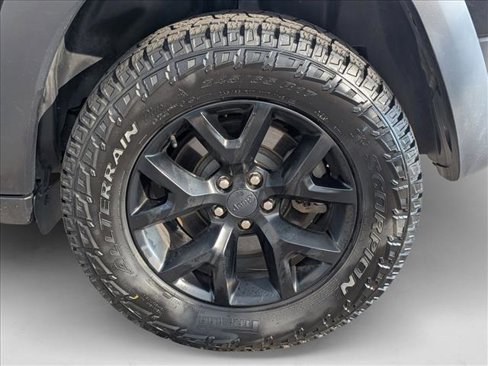 Used 2018 Jeep Cherokee Trailhawk w/ Quick Order Package 27L image 9