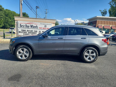 Used 2018 Mercedes-Benz GLC 300 4MATIC image 4