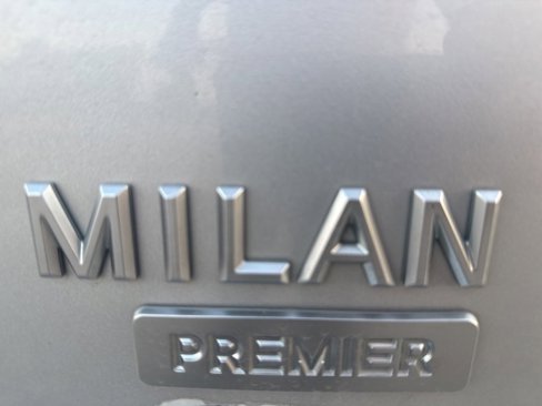 Used 2010 Mercury Milan Premier image 12
