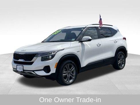 Used 2023 Kia Seltos S w/ Navigation Package image 2