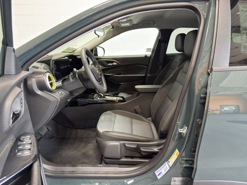 New 2025 Chevrolet Trax LT image 14