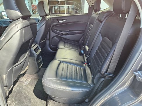 Used 2023 Ford Edge SEL image 17