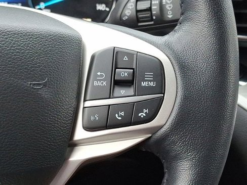 Certified 2022 Ford Explorer XLT w/ Equipment Group 202A image 22