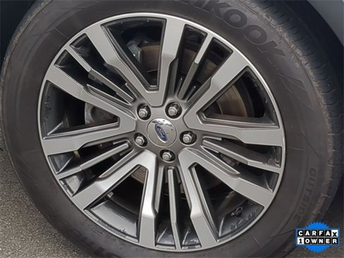 Used 2017 Ford Explorer Platinum image 17