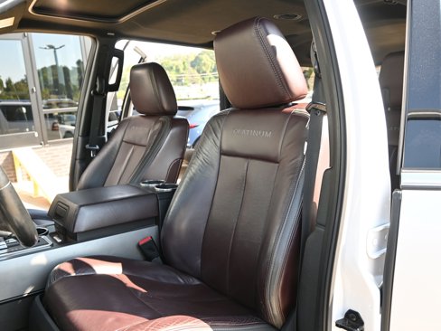 Used 2017 Ford Expedition EL Platinum image 19