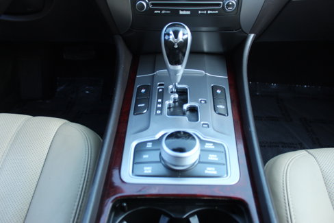 Used 2012 Hyundai Equus Signature image 24