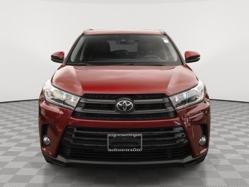 Used 2018 Toyota Highlander SE image 21