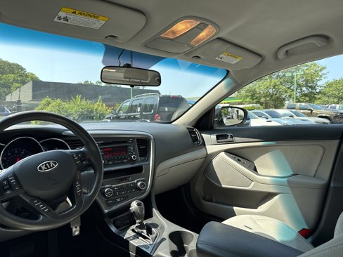 Used 2012 Kia Optima LX image 14