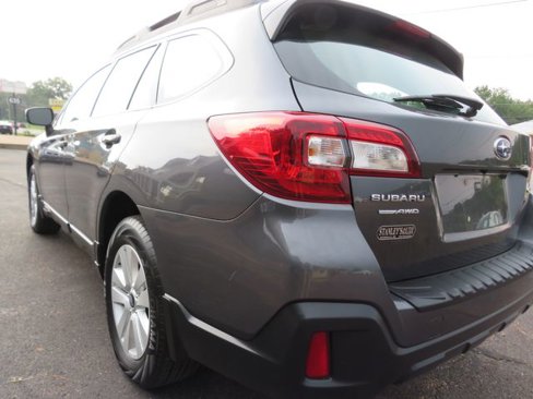 Used 2019 Subaru Outback 2.5i image 14