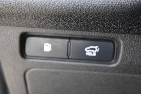 Certified 2018 Kia Sorento SX image 29