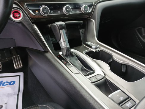 Used 2018 Honda Accord Sport image 16