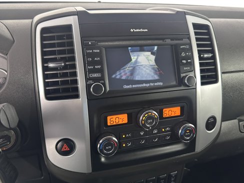 Used 2015 Nissan Frontier PRO-4X image 26