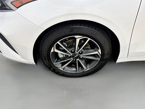 Used 2024 Kia Forte LXS image 27