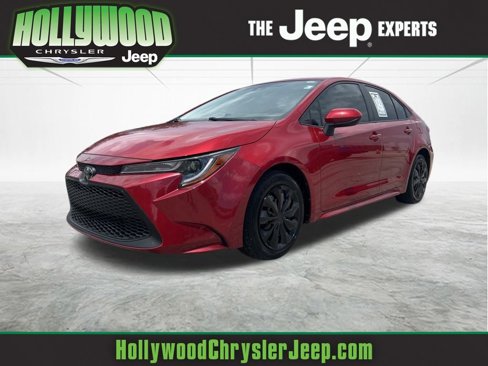 Used 2020 Toyota Corolla LE image 1